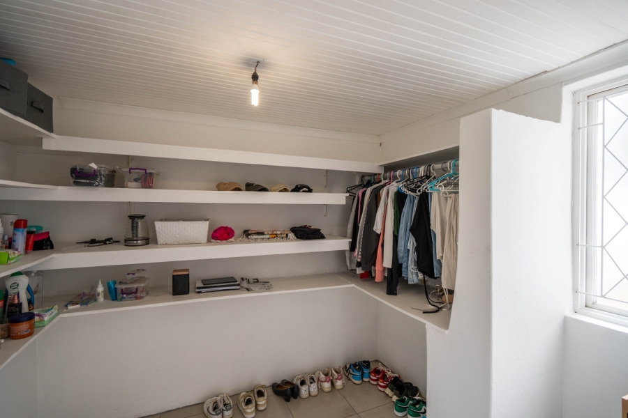 8 Bedroom Property for Sale in West Bank Eastern Cape